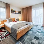 Hotel Partenerhof Partenen