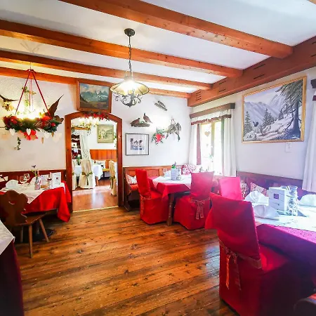 Partenerhof Hotel Partenen